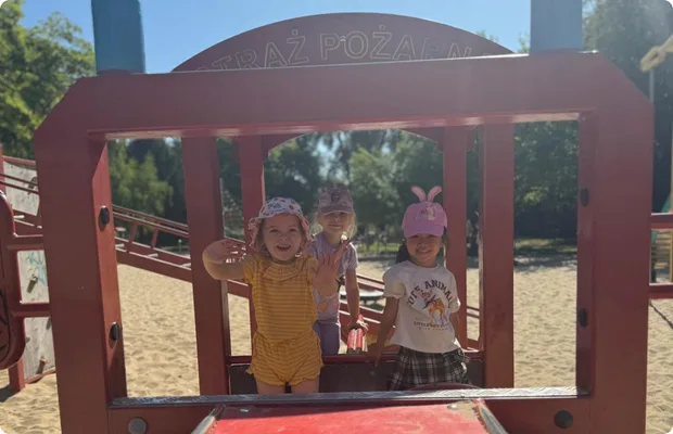 Prywatne przedszkole Warszawa Włochy – bezpieczna opieka i radosne dzieci w Creative Mind School. Prywatne przedszkole Warszawa Włochy – bezpieczna opieka i radosne dzieci w Creative Mind School.