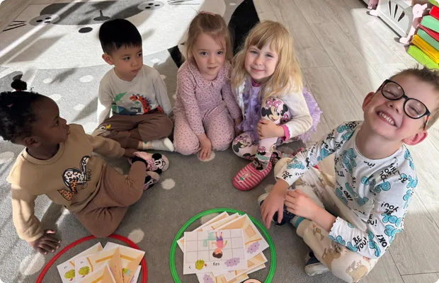 Prywatne przedszkole Warszawa Włochy – bezpieczna opieka i radosne dzieci w Creative Mind School. Prywatne przedszkole Warszawa Włochy – bezpieczna opieka i radosne dzieci w Creative Mind School.