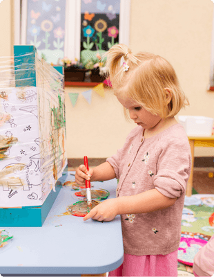 Prywatne przedszkole Piaseczno – bezpieczna opieka i radosne dzieci w Creative Mind School.